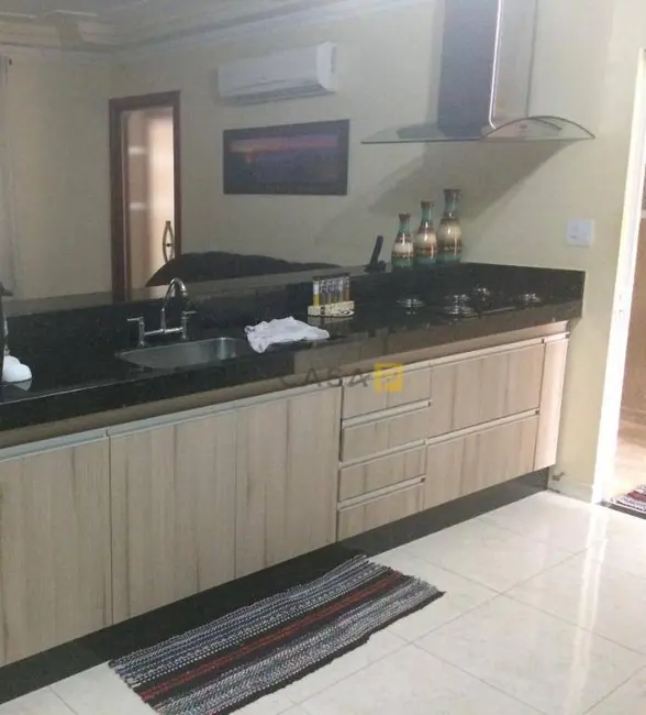 Foto 3 de Casa com 4 quartos à venda, 150m2 em Parque São Jerônimo, Americana - SP