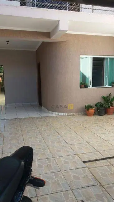 Foto 1 de Casa com 4 quartos à venda, 150m2 em Parque Residencial Jaguari, Americana - SP