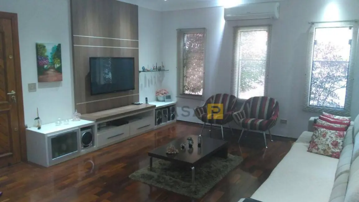 Foto 1 de Casa com 3 quartos à venda, 358m2 em Vila Cordenonsi, Americana - SP