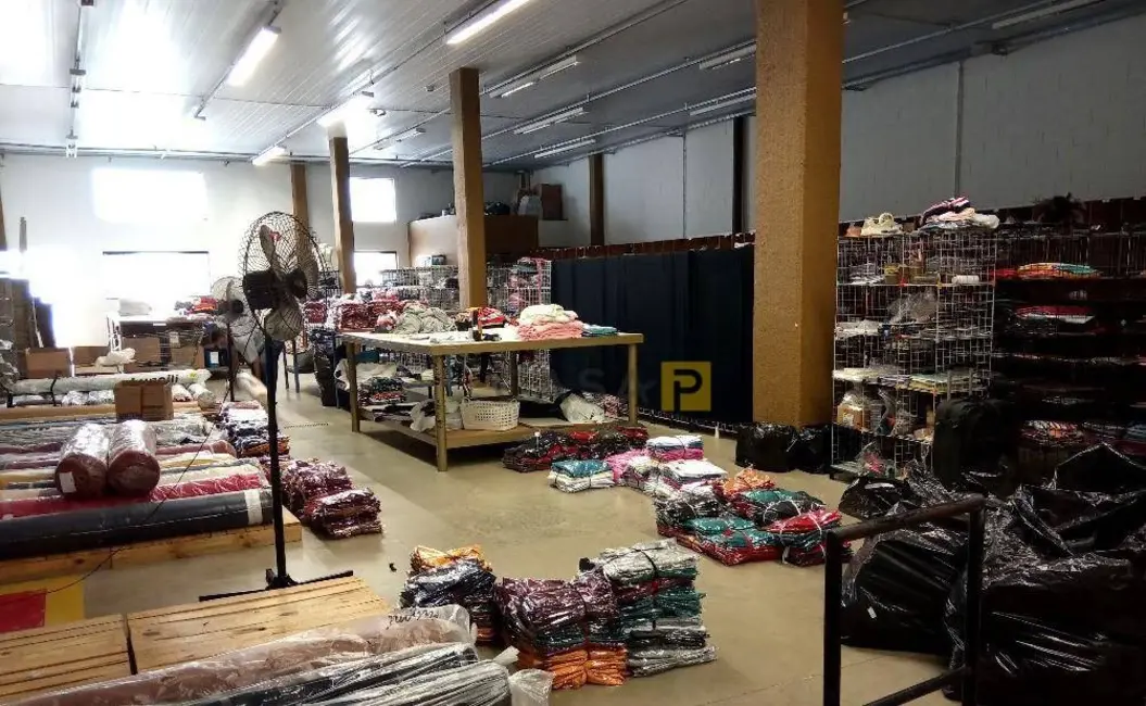 Foto 3 de Sala Comercial à venda, 1260m2 em Morada do Sol, Americana - SP