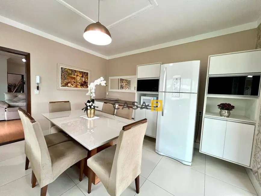 Foto 9 de Casa com 3 quartos à venda, 420m2 em Parque Novo Mundo, Americana - SP