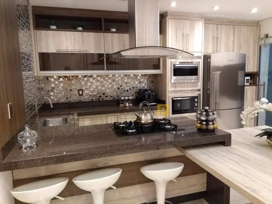 Foto 2 de Casa com 3 quartos à venda, 320m2 em Vila Nossa Senhora de Fátima, Americana - SP