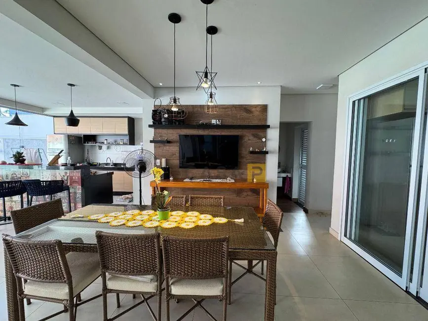 Casa de Condomínio com 3 quartos à venda, 404m2 em Jardim Primavera, Nova Odessa - SP - imagem 4 Foto 4 de Casa de Condomínio com 3 quartos à venda, 404m2 em Jardim Primavera, Nova Odessa - SP