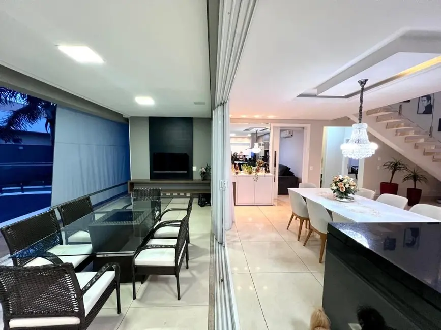 Casa de Condomínio com 3 quartos à venda, 450m2 em Loteamento Residencial Jardim Villagio, Americana - SP - imagem 6 Foto 6 de Casa de Condomínio com 3 quartos à venda, 450m2 em Loteamento Residencial Jardim Villagio, Americana - SP