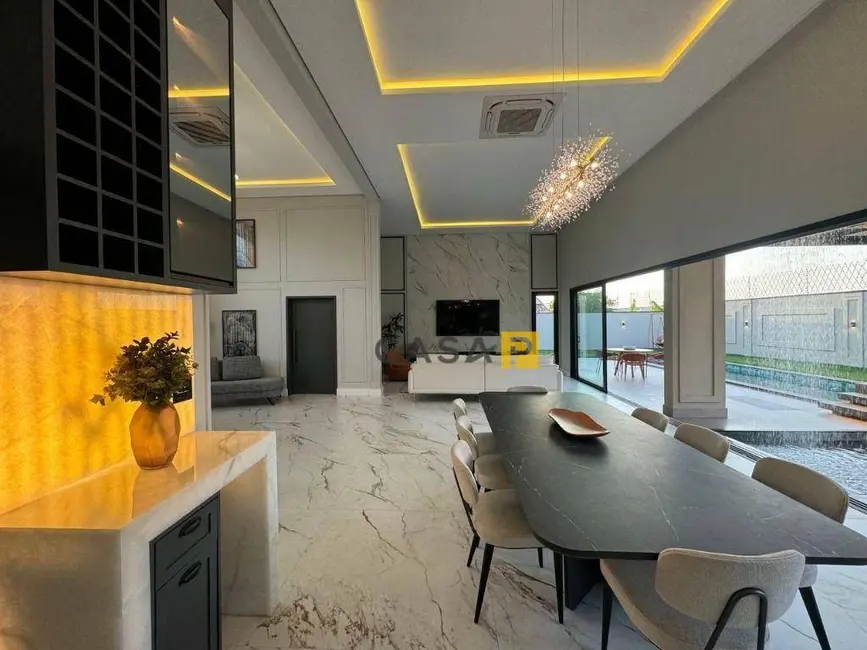 Casa de Condomínio com 4 quartos à venda e para alugar, 1060m2 em Estância Hípica, Nova Odessa - SP - imagem 4 Foto 4 de Casa de Condomínio com 4 quartos à venda e para alugar, 1060m2 em Estância Hípica, Nova Odessa - SP