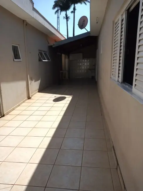 Foto 3 de Casa com 2 quartos à venda, 387m2 em Chácara Machadinho II, Americana - SP