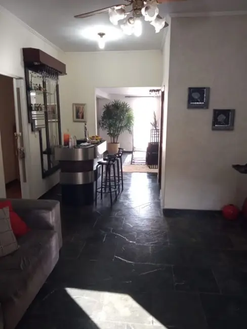 Foto 2 de Casa com 2 quartos à venda, 387m2 em Chácara Machadinho II, Americana - SP