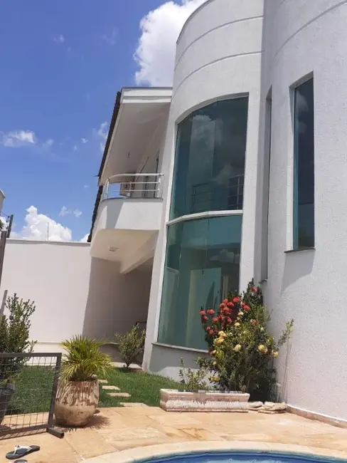 Foto 1 de Casa com 3 quartos à venda, 270m2 em Parque Residencial Jaguari, Americana - SP