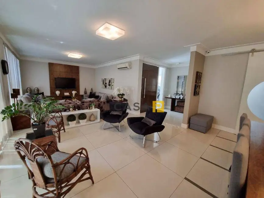 Casa com 3 quartos à venda e para alugar, 450m2 em Vila Pavan, Americana - SP - imagem 9 Foto 9 de Casa com 3 quartos à venda e para alugar, 450m2 em Vila Pavan, Americana - SP