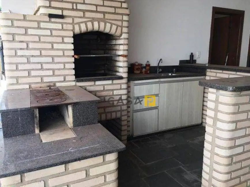 Foto 5 de Casa com 4 quartos à venda, 700m2 em Vila Santa Maria, Americana - SP