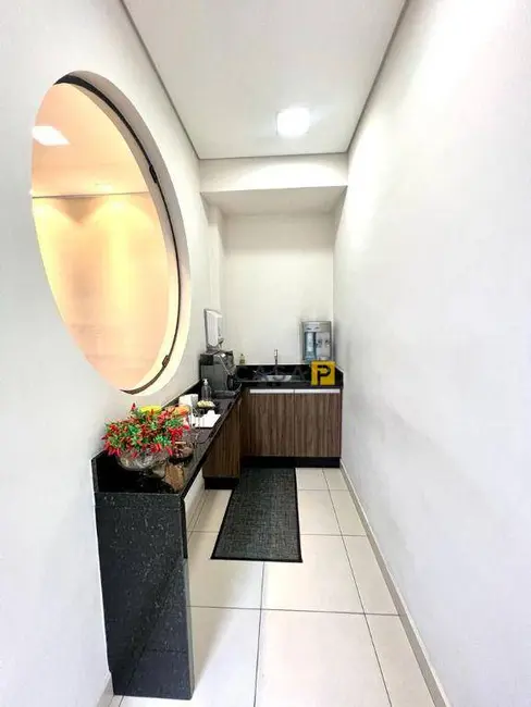 Armazém / Galpão à venda e para alugar, 330m2 em Loteamento Industrial Machadinho, Americana - SP - imagem 9 Foto 9 de Armazém / Galpão à venda e para alugar, 330m2 em Loteamento Industrial Machadinho, Americana - SP