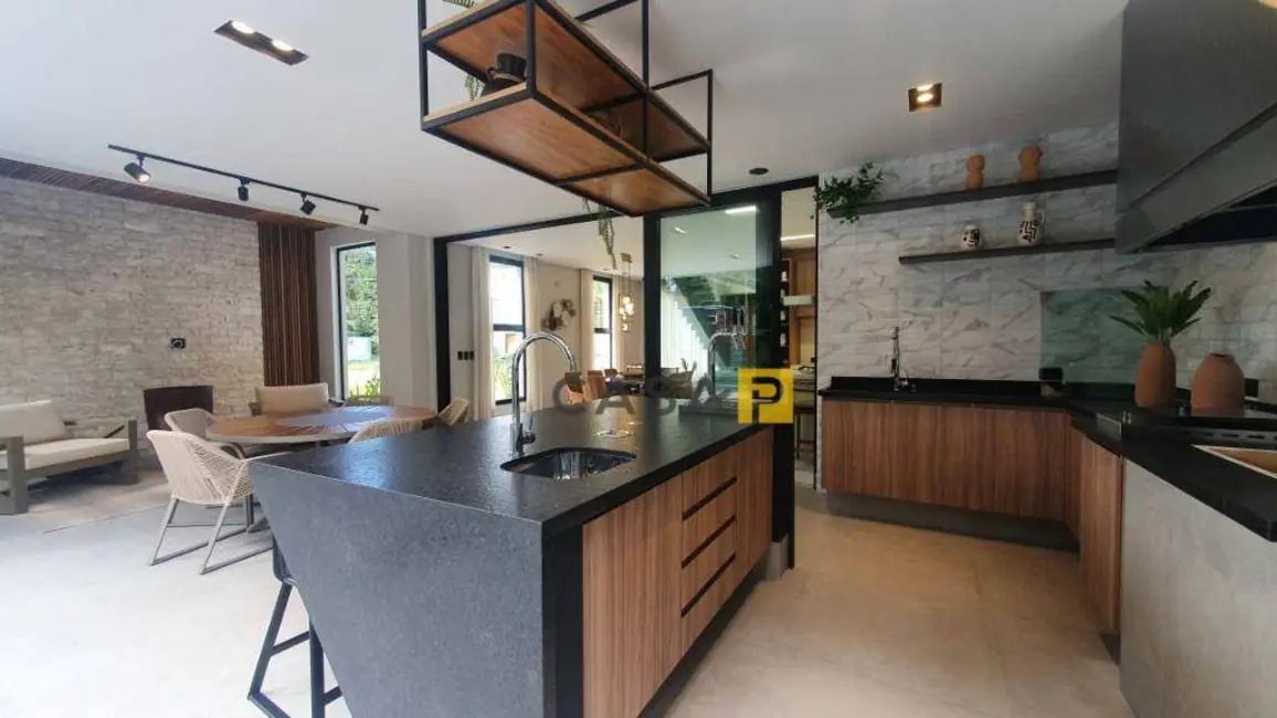 Casa de Condomínio com 5 quartos à venda, 420m2 em Riviera de São Lourenço, Bertioga - SP - imagem 7 Foto 7 de Casa de Condomínio com 5 quartos à venda, 420m2 em Riviera de São Lourenço, Bertioga - SP