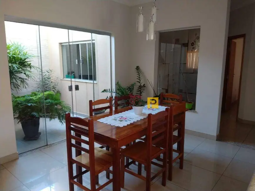 Foto 5 de Casa com 3 quartos à venda, 300m2 em Loteamento Residencial Jardim Jacyra, Americana - SP