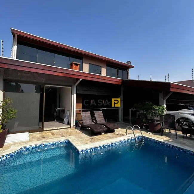 Foto 1 de Casa com 3 quartos à venda, 180m2 em Residencial Vale das Nogueiras, Americana - SP