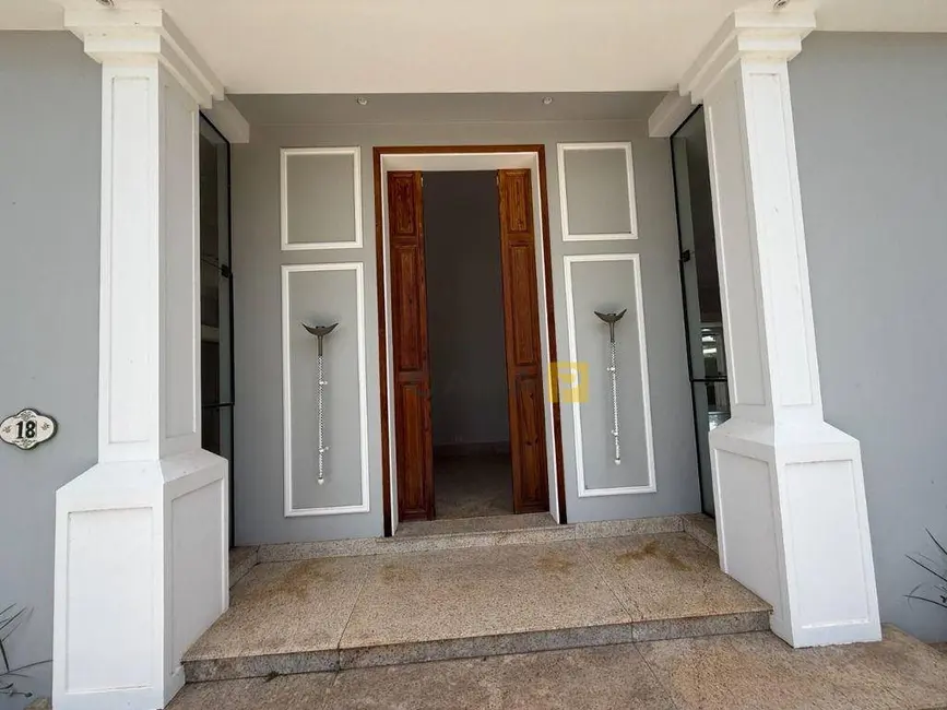 Casa de Condomínio com 3 quartos à venda e para alugar, 2400m2 em Vale das Paineiras, Americana - SP - imagem 2 Foto 2 de Casa de Condomínio com 3 quartos à venda e para alugar, 2400m2 em Vale das Paineiras, Americana - SP