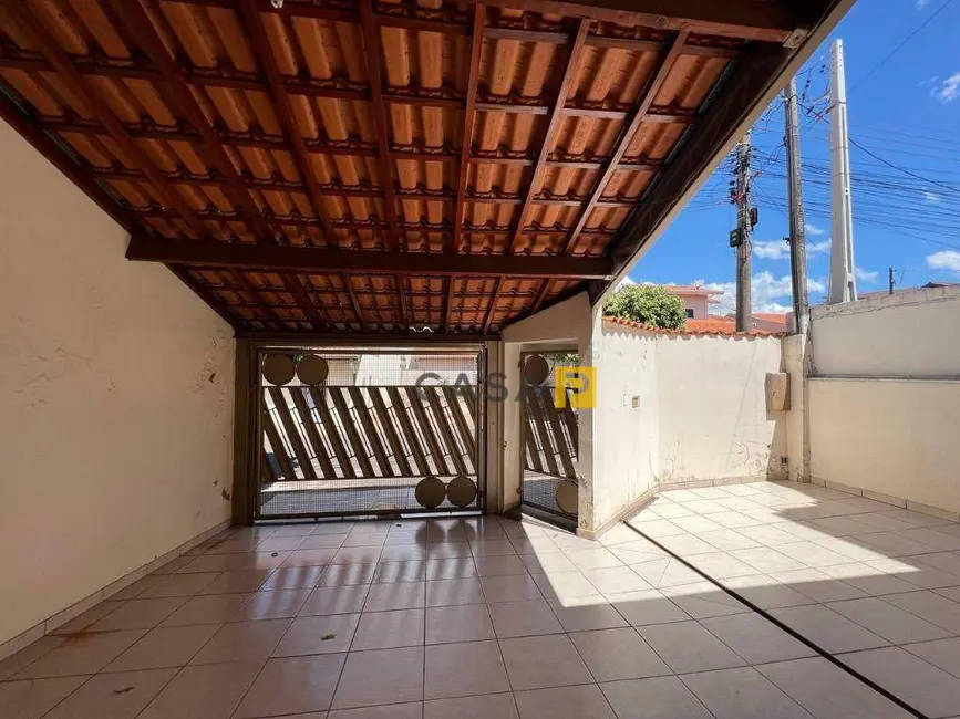 Foto 2 de Casa com 3 quartos à venda, 220m2 em Jardim Capuava, Nova Odessa - SP