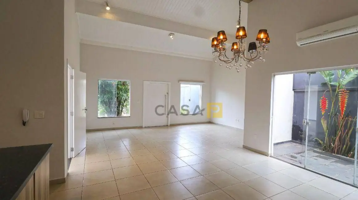 Foto 1 de Casa com 3 quartos para alugar, 335m2 em Werner Plaas, Americana - SP