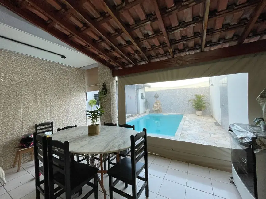 Casa com 3 quartos à venda, 300m2 em Vila Dainese, Americana - SP - imagem 4 Foto 4 de Casa com 3 quartos à venda, 300m2 em Vila Dainese, Americana - SP