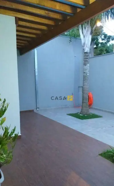 Casa com 3 quartos à venda, 300m2 em Jardim Maria Helena, Nova Odessa - SP - imagem 3 Foto 3 de Casa com 3 quartos à venda, 300m2 em Jardim Maria Helena, Nova Odessa - SP