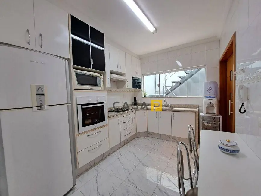 Foto 6 de Casa com 3 quartos à venda, 210m2 em Vila Cordenonsi, Americana - SP