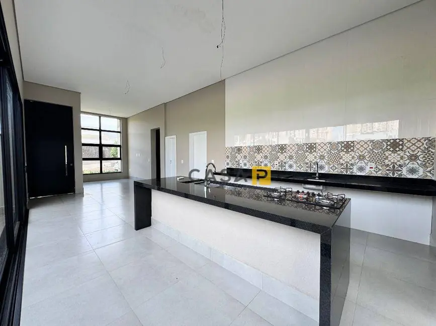 Casa de Condomínio com 4 quartos à venda, 300m2 em Estância Hípica, Nova Odessa - SP - imagem 5 Foto 5 de Casa de Condomínio com 4 quartos à venda, 300m2 em Estância Hípica, Nova Odessa - SP