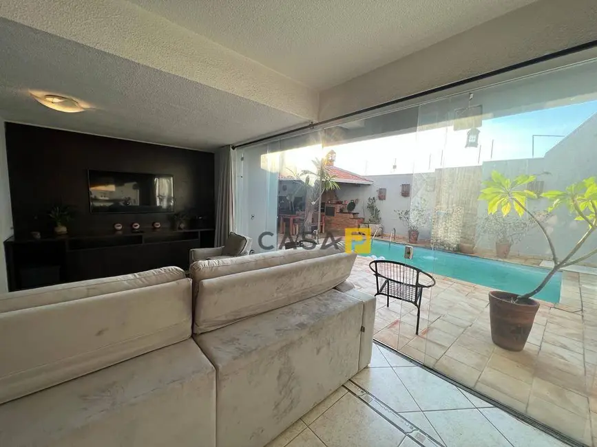 Foto 7 de Casa com 4 quartos à venda, 280m2 em Jardim São Paulo, Americana - SP