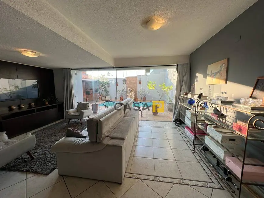 Foto 9 de Casa com 4 quartos à venda, 280m2 em Jardim São Paulo, Americana - SP