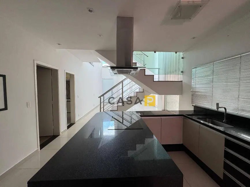 Casa de Condomínio com 3 quartos para alugar, 485m2 em Loteamento Residencial Jardim Villagio II, Americana - SP - imagem 3 Foto 3 de Casa de Condomínio com 3 quartos para alugar, 485m2 em Loteamento Residencial Jardim Villagio II, Americana - SP