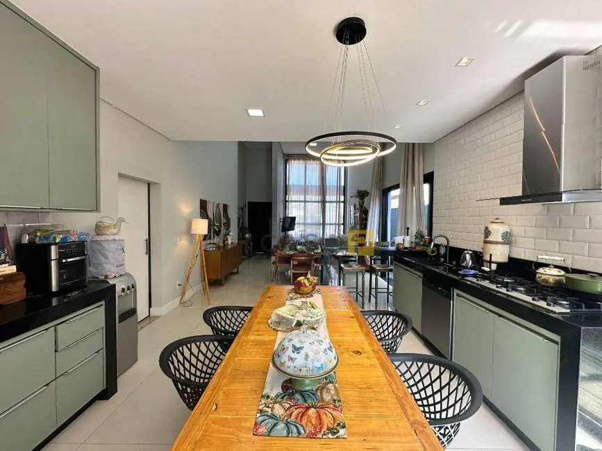 Foto 2 de Casa de Condomínio com 3 quartos à venda, 300m2 em Nova Odessa - SP