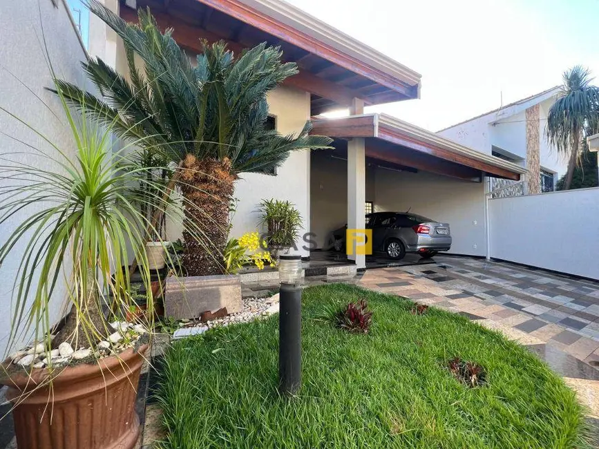 Foto 2 de Casa com 3 quartos à venda, 350m2 em Jardim Ipiranga, Americana - SP