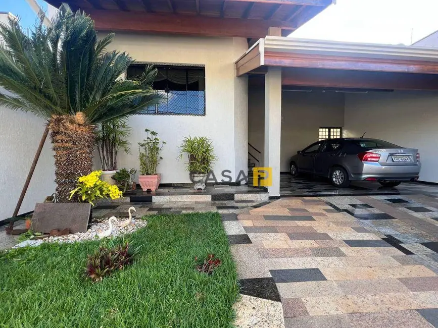 Foto 3 de Casa com 3 quartos à venda, 350m2 em Jardim Ipiranga, Americana - SP