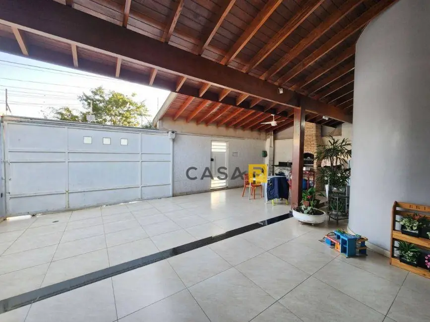 Foto 2 de Casa com 4 quartos à venda, 250m2 em Jardim Marajoara, Nova Odessa - SP