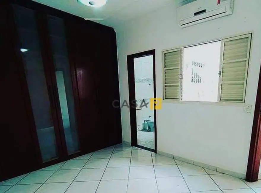 Casa com 3 quartos à venda, 214m2 em Jardim Nielsen Ville, Americana - SP - imagem 3 Foto 3 de Casa com 3 quartos à venda, 214m2 em Jardim Nielsen Ville, Americana - SP