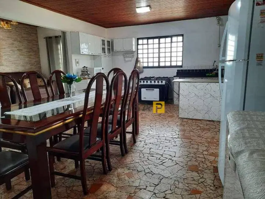 Foto 6 de Sítio / Rancho com 5 quartos à venda, 2249m2 em Caconde - SP