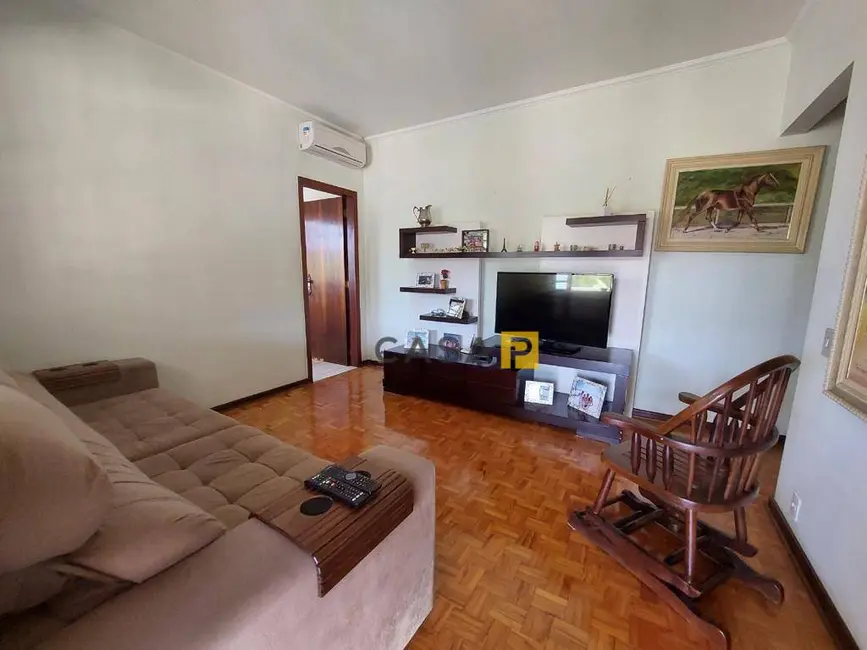 Casa com 3 quartos à venda, 1082m2 em Chácara Machadinho II, Americana - SP - imagem 4 Foto 4 de Casa com 3 quartos à venda, 1082m2 em Chácara Machadinho II, Americana - SP