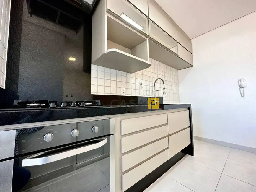 Foto 2 de Apartamento com 2 quartos para alugar, 58m2 em Jardim Jacyra, Americana - SP