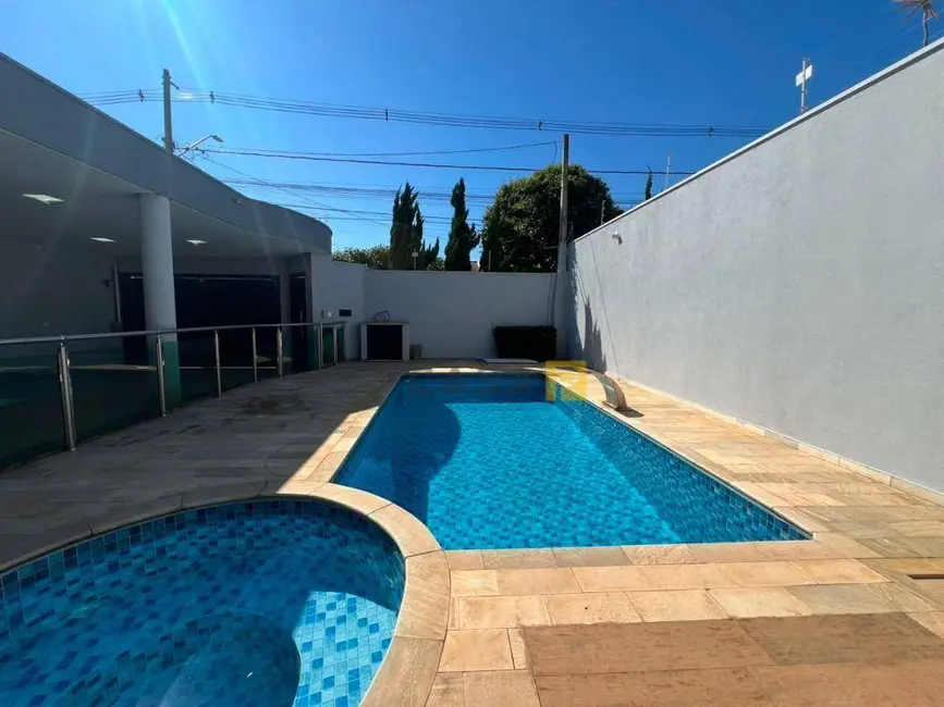 Foto 2 de Casa com 4 quartos à venda, 300m2 em Jardim Terramérica I, Americana - SP