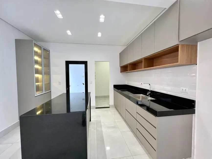 Foto 3 de Casa com 3 quartos à venda, 310m2 em Parque Novo Mundo, Americana - SP