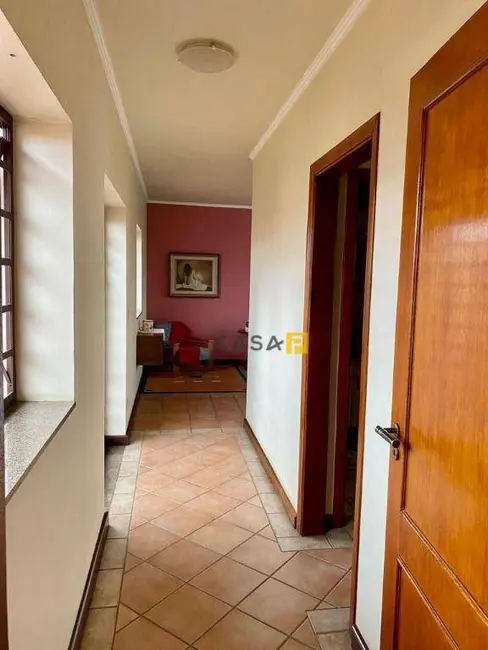 Foto 3 de Casa com 3 quartos à venda, 531m2 em Vila Mariana, Americana - SP