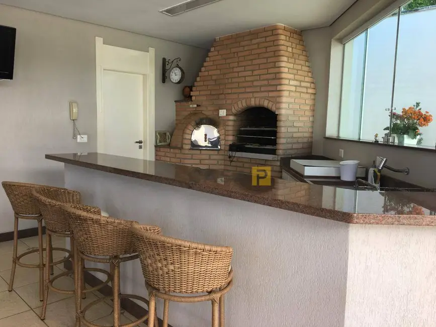 Casa de Condomínio com 3 quartos para alugar, 1200m2 em Vale das Paineiras, Americana - SP - imagem 6 Foto 6 de Casa de Condomínio com 3 quartos para alugar, 1200m2 em Vale das Paineiras, Americana - SP