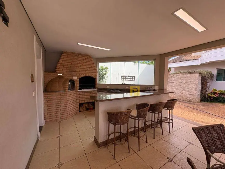 Casa de Condomínio com 3 quartos para alugar, 1200m2 em Vale das Paineiras, Americana - SP - imagem 4 Foto 4 de Casa de Condomínio com 3 quartos para alugar, 1200m2 em Vale das Paineiras, Americana - SP