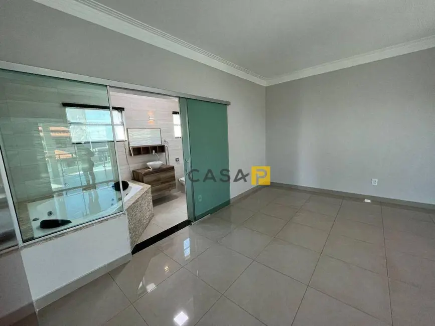 Foto 1 de Casa com 4 quartos à venda, 235m2 em Jardim Campos Verdes, Nova Odessa - SP
