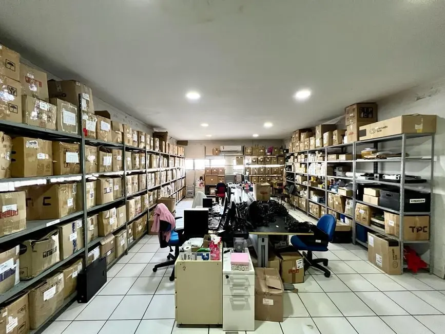 Foto 2 de Armazém / Galpão à venda, 1512m2 em Jardim São Vito, Americana - SP