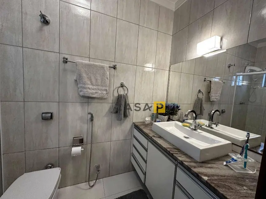 Foto 30 de Casa à venda, 974m2 em Santo Antônio, Americana - SP