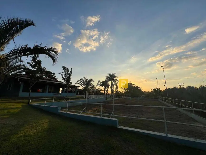 Foto 4 de Chácara com 3 quartos à venda, 5000m2 em Centro, Limeira - SP