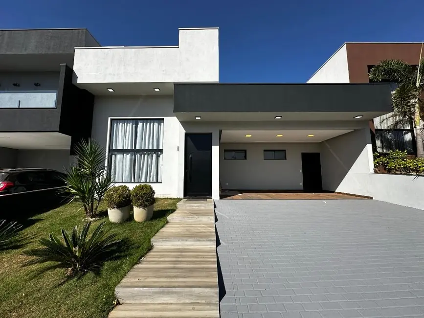 Foto 2 de Casa de Condomínio com 3 quartos à venda, 300m2 em Parque Nova Carioba, Americana - SP