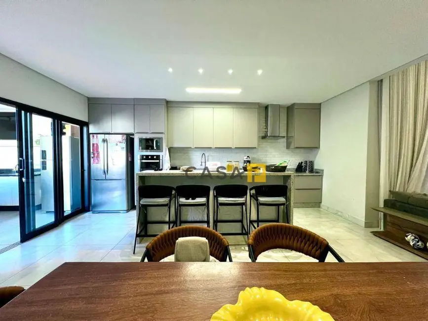 Foto 4 de Casa com 3 quartos à venda, 300m2 em Nova Odessa - SP