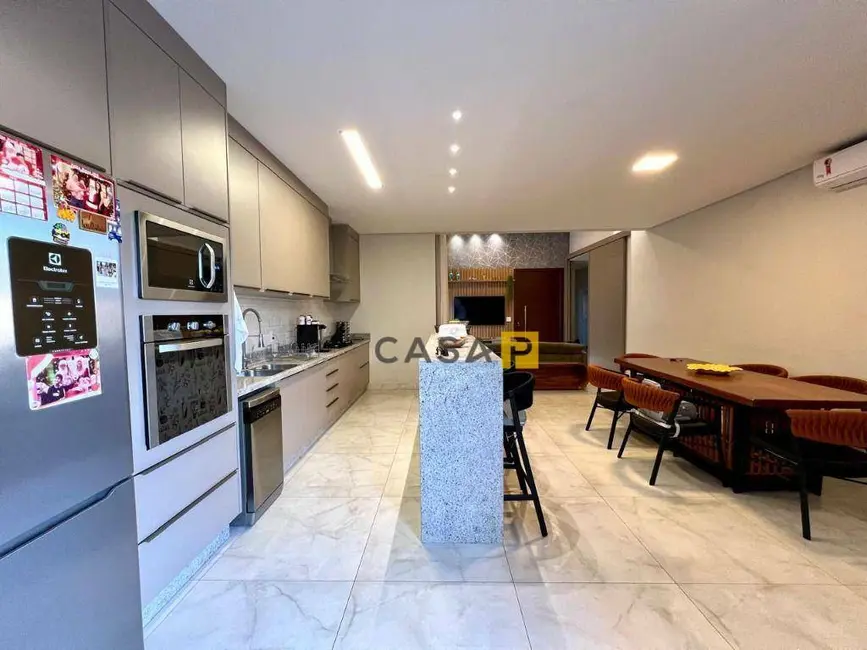 Foto 9 de Casa com 3 quartos à venda, 300m2 em Nova Odessa - SP