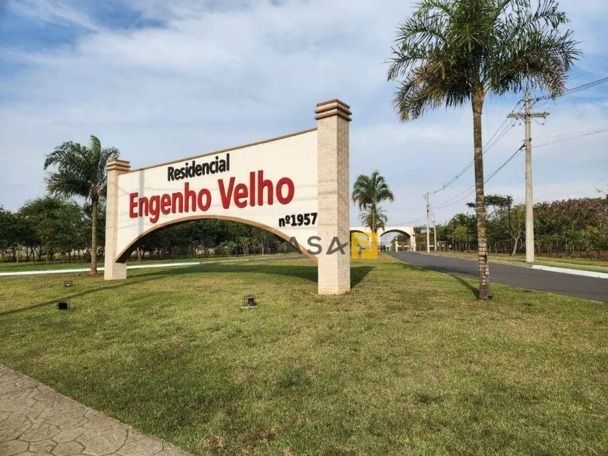 Foto 1 de Terreno / Lote à venda, 307m2 em Nova Odessa - SP
