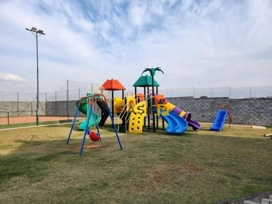 Foto 2 de Terreno / Lote à venda, 307m2 em Nova Odessa - SP